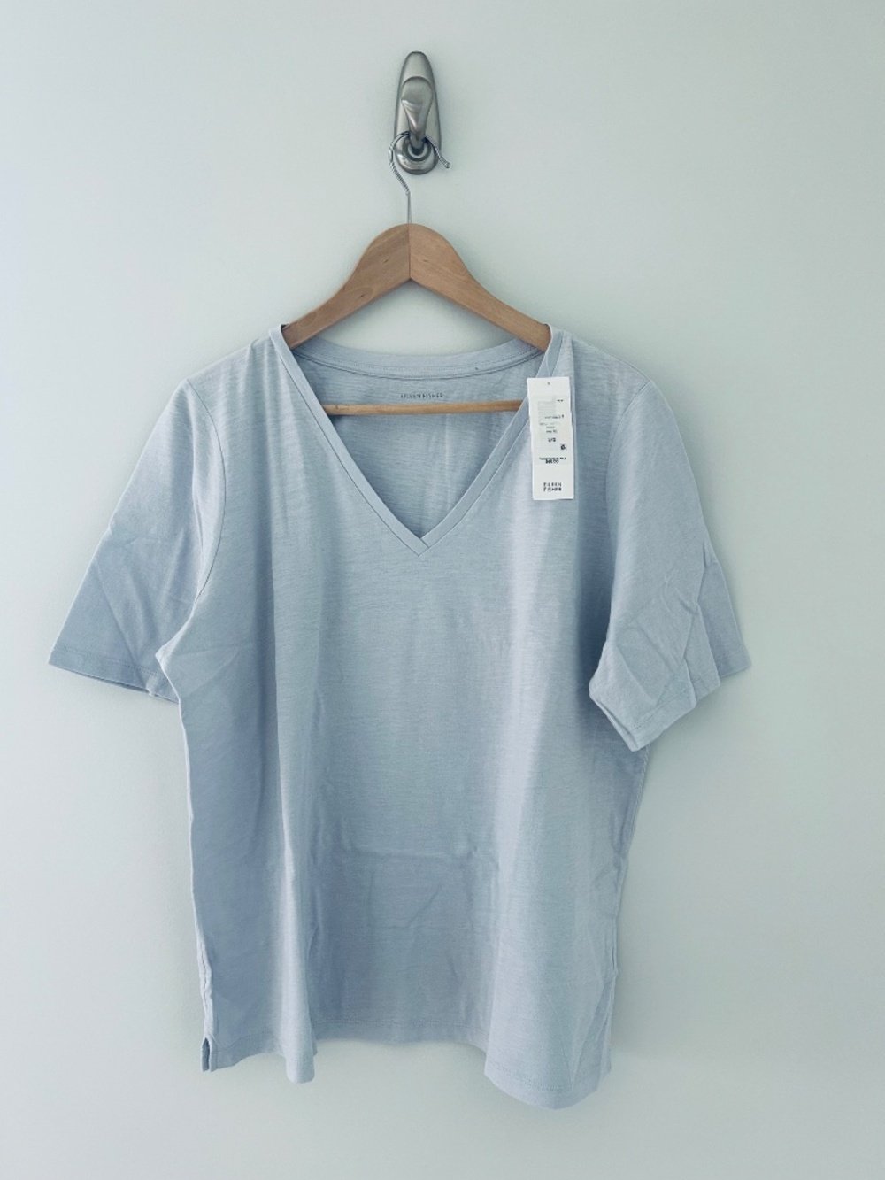 NWT Eileen Fisher Organic Cotton Slubby Jersey V-Neck Tee in Insky Sz Lg